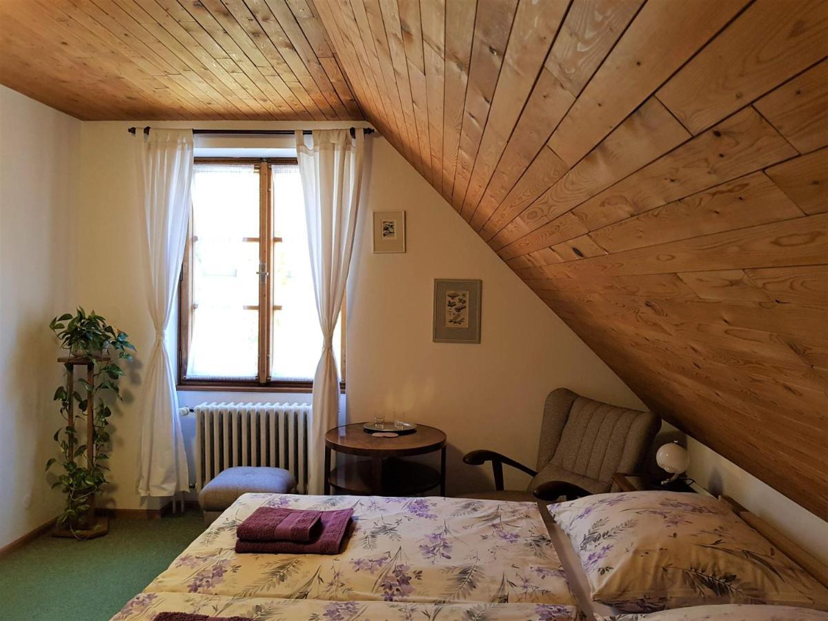 Chalupa Pod Strani Teleci Bagian luar foto