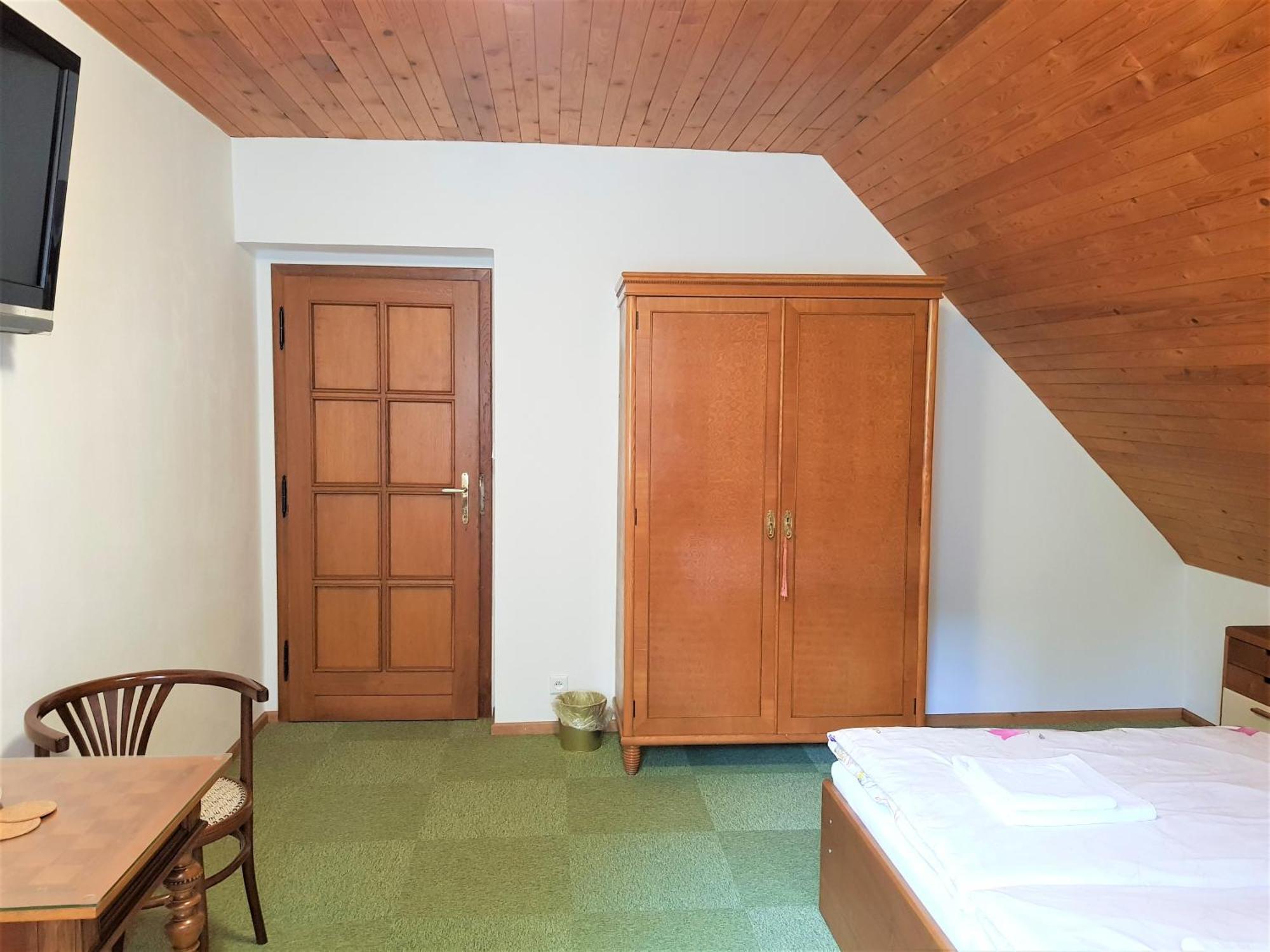 Chalupa Pod Strani Teleci Bagian luar foto